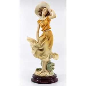 Giuseppe Armani-April 1997 Figurine Of The Year