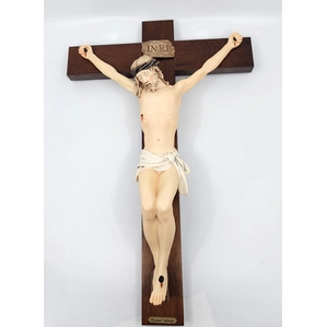 Giuseppe Armani-Crucifix