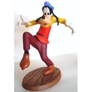 WDCC Disney Classics-Mickey and The Beanstalk Goofy Tread Lightly